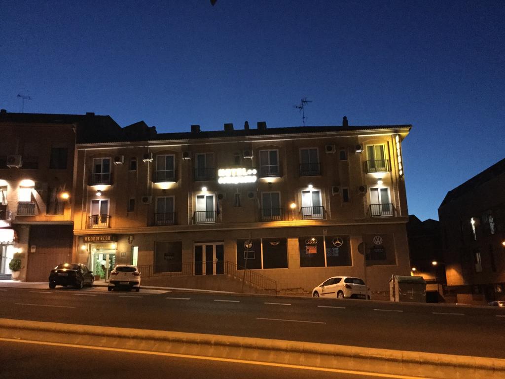 Hotel Godofredo Toledo Exterior foto