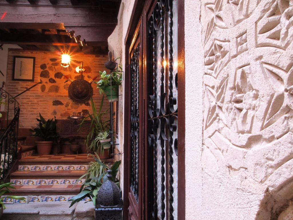 Hotel Godofredo Toledo Exterior foto